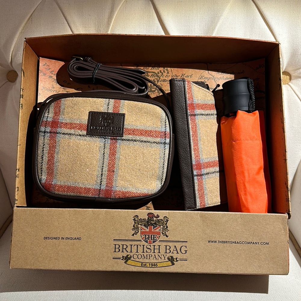 The British Bag Company Tweed Gift Bag Set, Bag, Glasses Slip and Umbrella